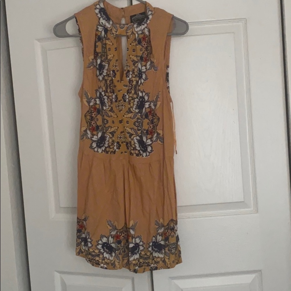 Medium floral romper